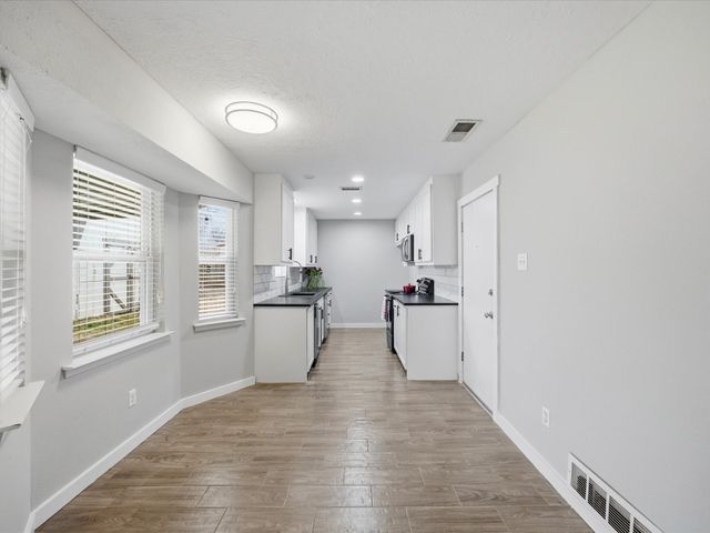 7621 Meadowbrook Drive, Watauga, TX 76148