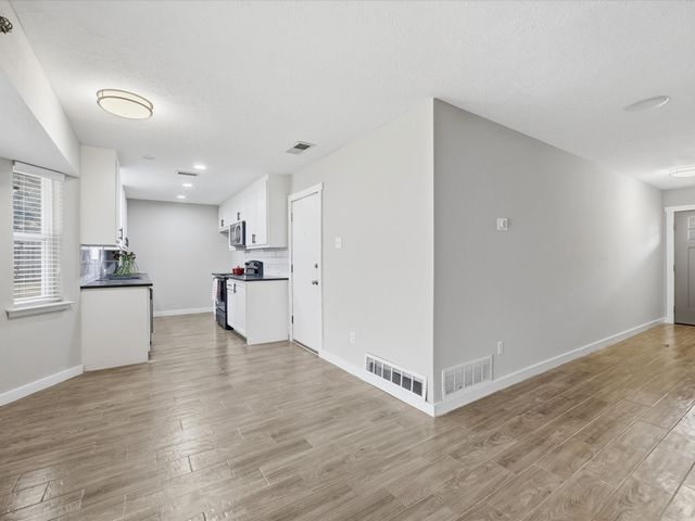 7621 Meadowbrook Drive, Watauga, TX 76148