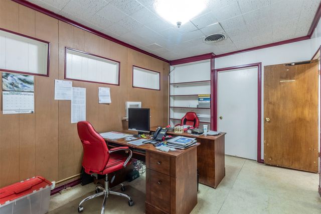 1012 W Division Street, Arlington, TX 76012