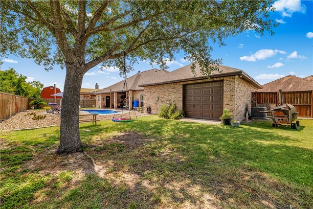 10201 Maple Leaf DR, Corpus Christi, TX 78410