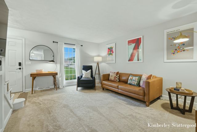 1946 Georgetown Drive SE, Grand Rapids, MI 49506