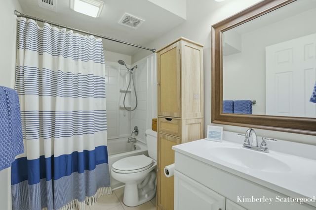 1946 Georgetown Drive SE, Grand Rapids, MI 49506