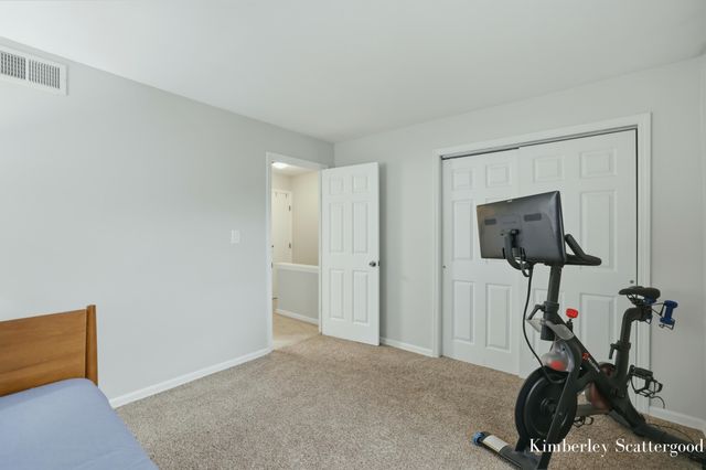 1946 Georgetown Drive SE, Grand Rapids, MI 49506