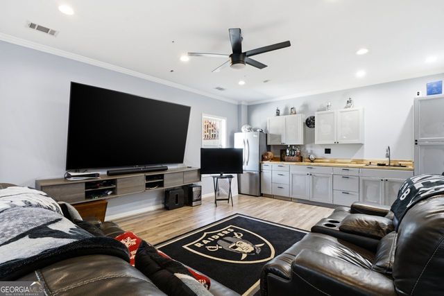 522 Woodburn Lane, Lawrenceville, GA 30044