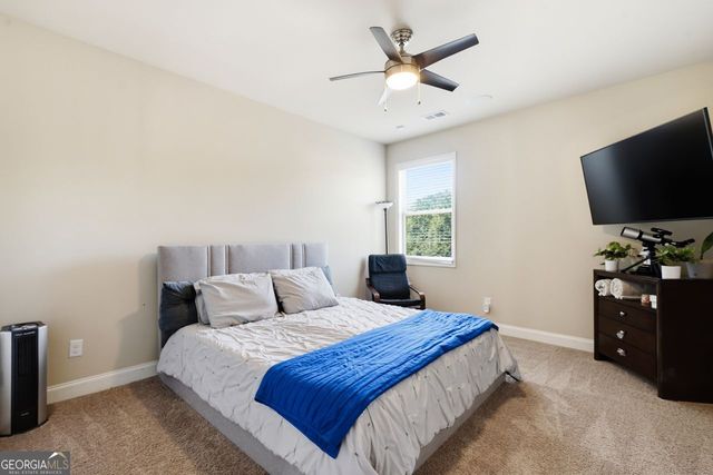 522 Woodburn Lane, Lawrenceville, GA 30044