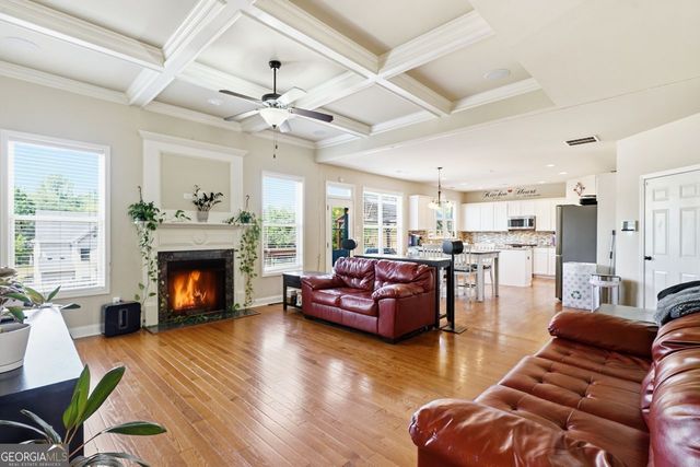 522 Woodburn Lane, Lawrenceville, GA 30044