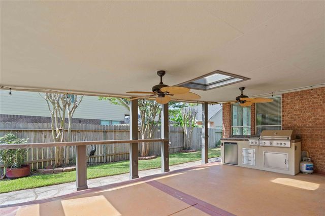 707 Lytton Springs, Spring, TX 77373