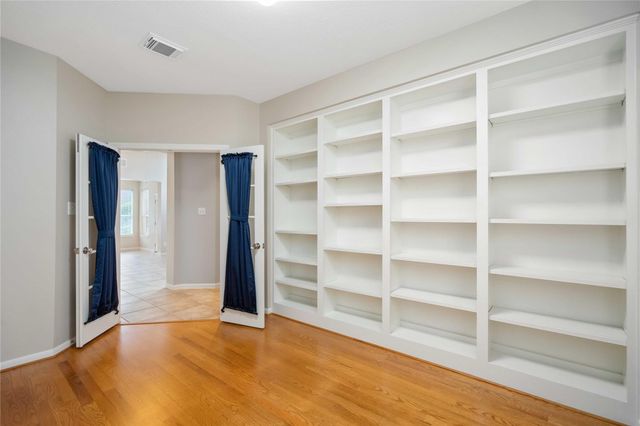 707 Lytton Springs, Spring, TX 77373