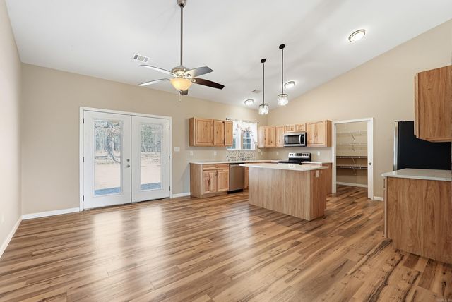 99 Sherrill King Dr., Quitman, AR 72058