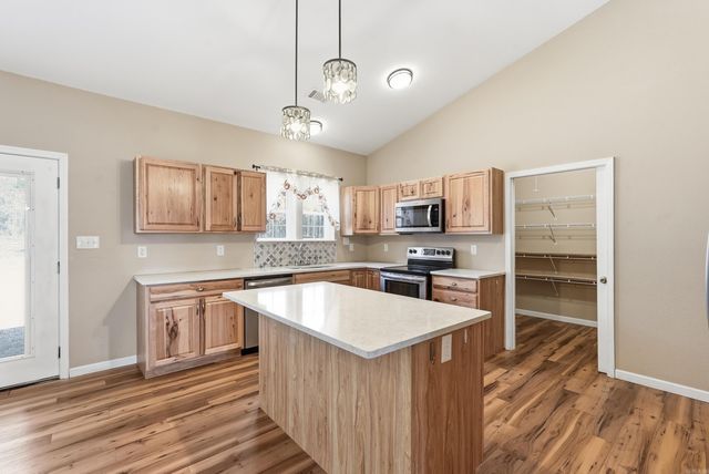 99 Sherrill King Dr., Quitman, AR 72058