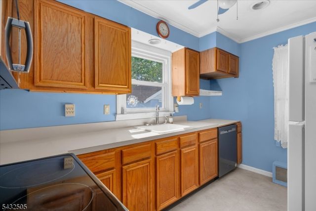 34 Allen St, Flemington Boro, NJ 08822