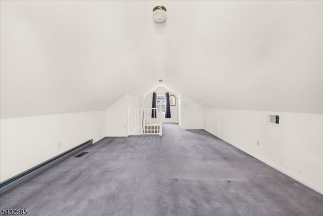 34 Allen St, Flemington Boro, NJ 08822