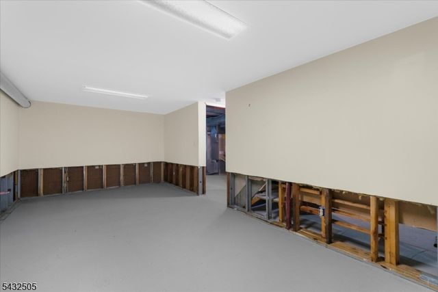 34 Allen St, Flemington Boro, NJ 08822