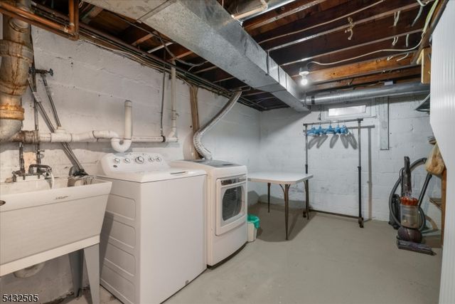 34 Allen St, Flemington Boro, NJ 08822