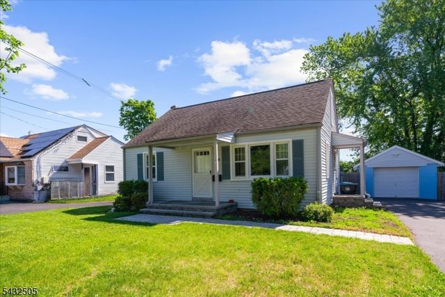 34 Allen St, Flemington Boro, NJ 08822