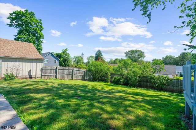 34 Allen St, Flemington Boro, NJ 08822