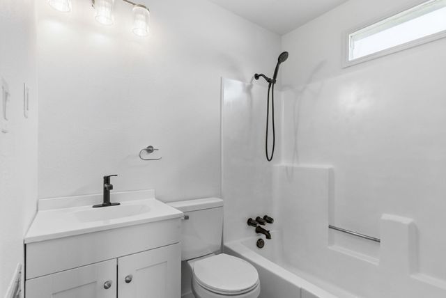 2401 W Dean Ave, Spokane, WA 99201