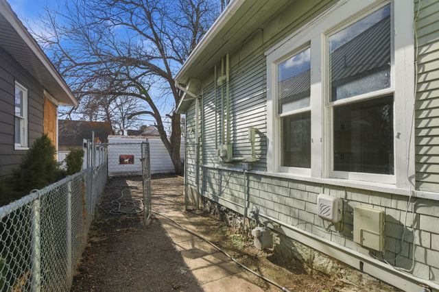 2401 W Dean Ave, Spokane, WA 99201