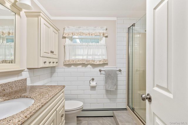 1407 Middle Road 83, Calverton, NY 11933