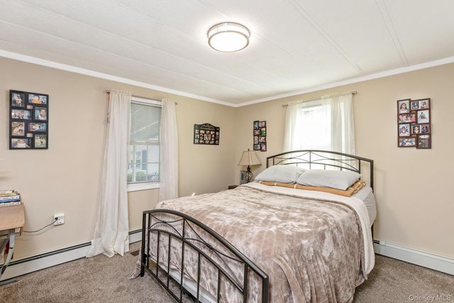 1407 Middle Road 83, Calverton, NY 11933