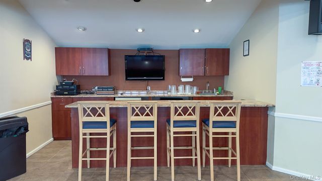 1407 Middle Road 83, Calverton, NY 11933