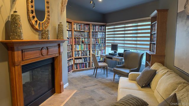 1407 Middle Road 83, Calverton, NY 11933