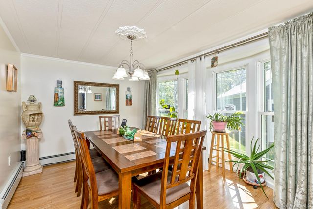 1407 Middle Road 83, Calverton, NY 11933