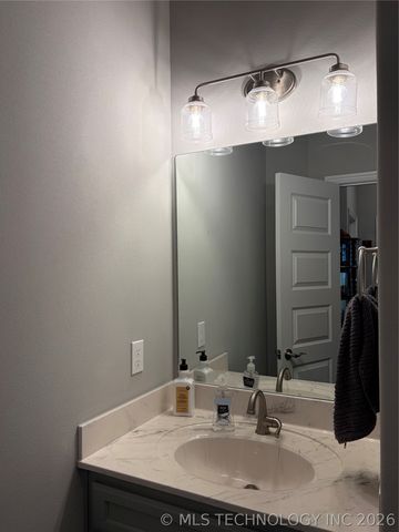 12034 E 108th Place, Owasso, OK 74055
