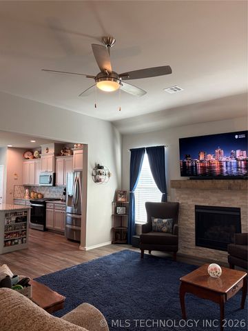 12034 E 108th Place, Owasso, OK 74055