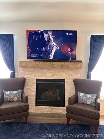 12034 E 108th Place, Owasso, OK 74055