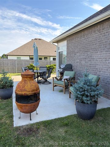 12034 E 108th Place, Owasso, OK 74055