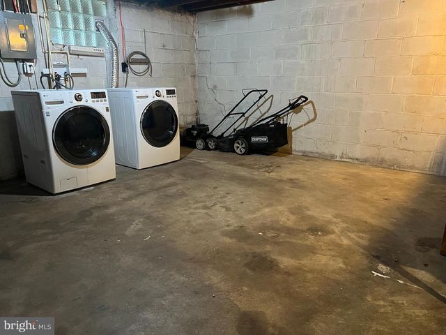 2959 LIBERTY PKWY, Dundalk, MD 21222