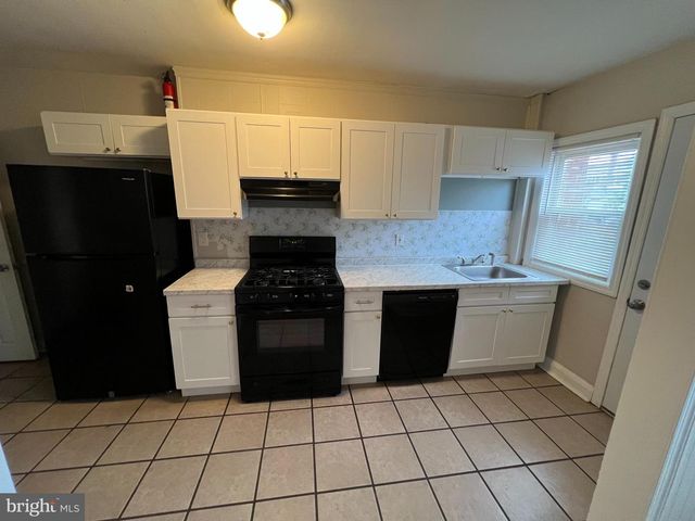 2959 LIBERTY PKWY, Dundalk, MD 21222