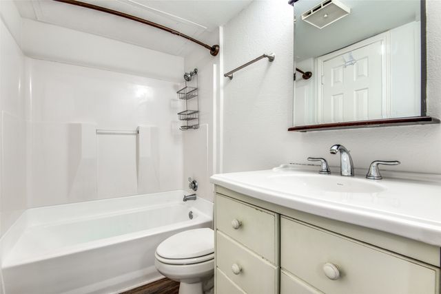 2835 Keller Springs Road 1304, Carrollton, TX 75006