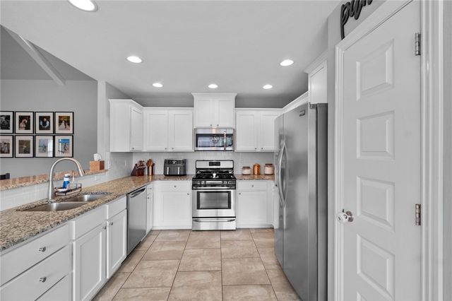 788 Roselawn Street, Siloam Springs, AR 72761