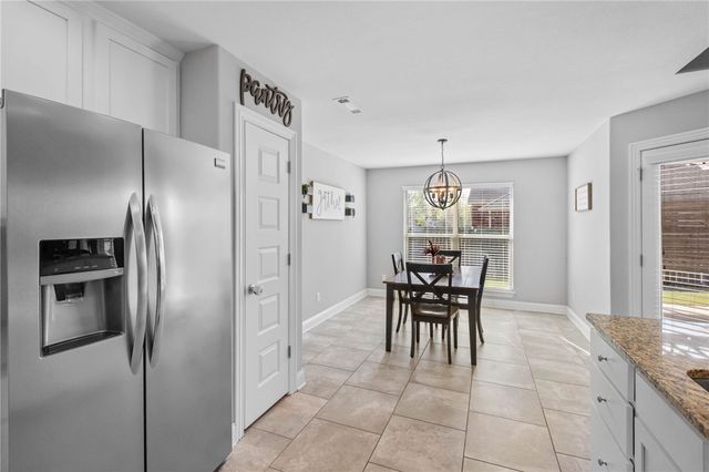788 Roselawn Street, Siloam Springs, AR 72761