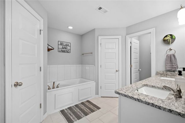 788 Roselawn Street, Siloam Springs, AR 72761