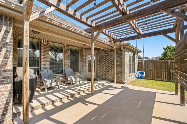 788 Roselawn Street, Siloam Springs, AR 72761