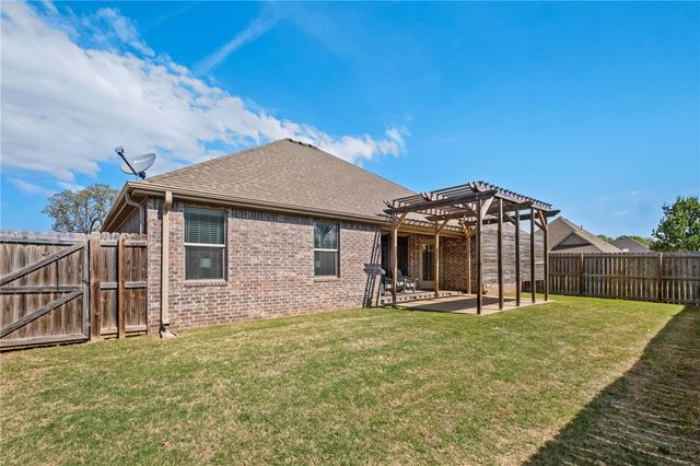 788 Roselawn Street, Siloam Springs, AR 72761