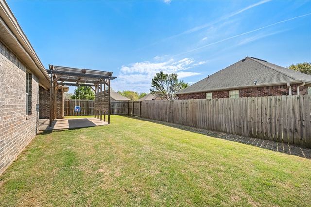 788 Roselawn Street, Siloam Springs, AR 72761