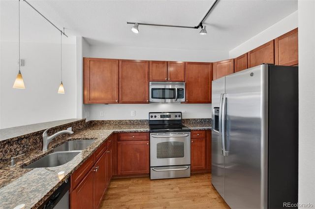 9039 E Panorama Circle 408, Englewood, CO 80112