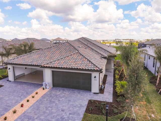 15925 E CLEAR SKIES PLACE, Bradenton, FL 34211