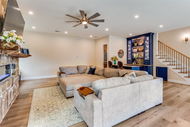 586 Rustic Oaks Road, Combine, TX 75159