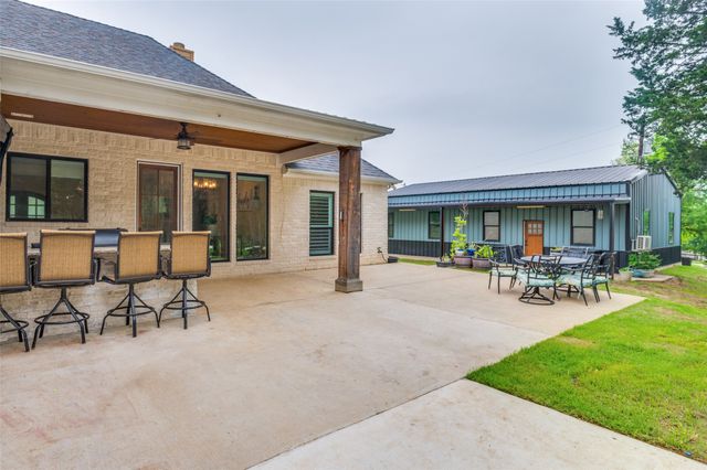586 Rustic Oaks Road, Combine, TX 75159