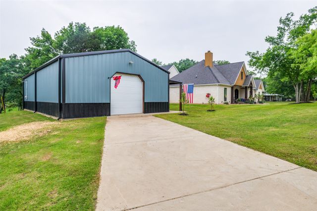 586 Rustic Oaks Road, Combine, TX 75159