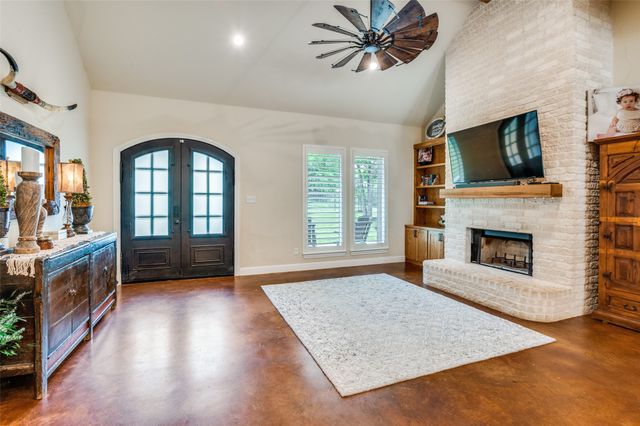 586 Rustic Oaks Road, Combine, TX 75159