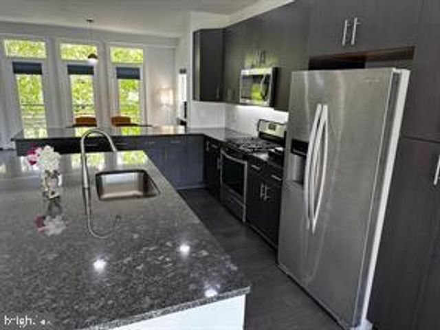1414 PICCARD DR, Rockville, MD 20850