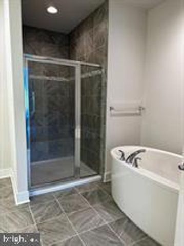 1414 PICCARD DR, Rockville, MD 20850