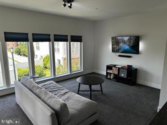 1414 PICCARD DR, Rockville, MD 20850