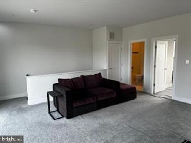 1414 PICCARD DR, Rockville, MD 20850